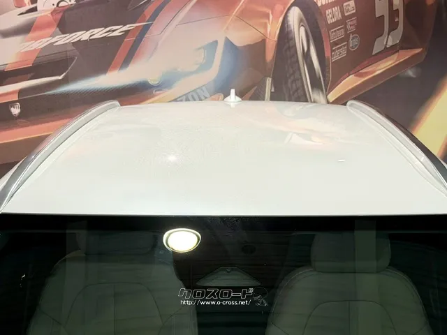 「お問合せはユーポス新都心店まで/098-860-8880お待ちしております」 ボルボ XC40