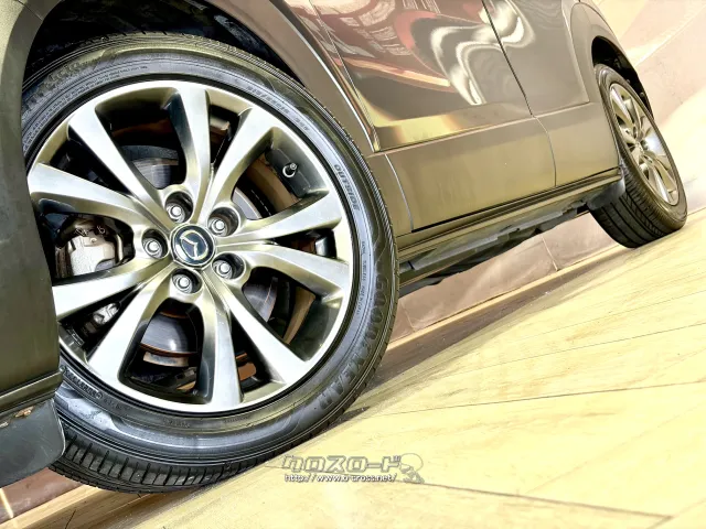 215/55R18 95H最小回転半径5.3m マツダ CX-30