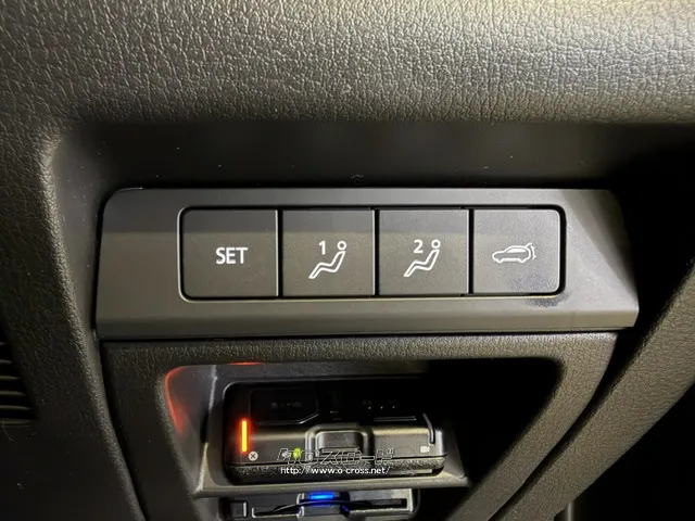 パワーシートメモリー機能 マツダ CX-30