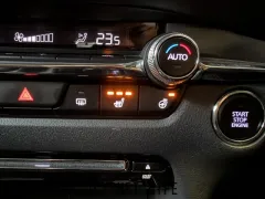 マツダ CX-30