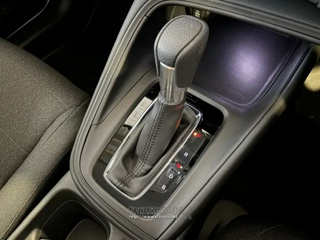 駆動方式FFトランスミッションCVT(無段変速車) ホンダ ヴェゼル