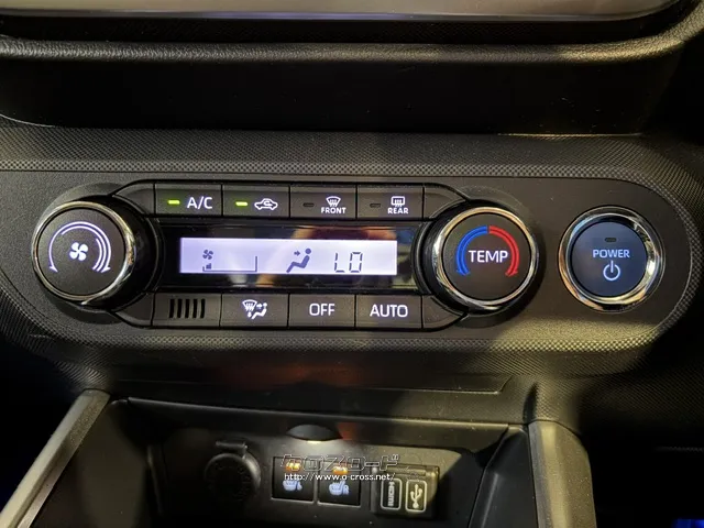 エアコン操作スイッチ トヨタ ライズ