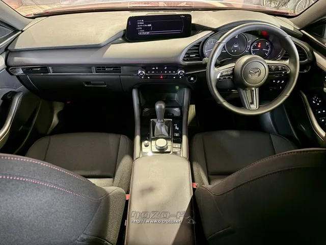 気になる月々のローンシュミレーションやローン審査、すぐに相談可能です マツダ MAZDA3ファストバック