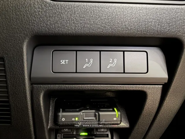 パワーシートメモリー機能 マツダ MAZDA3ファストバック