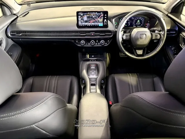 滑らかな肌触りの本革シートが装備されております。 ホンダ ZR-V