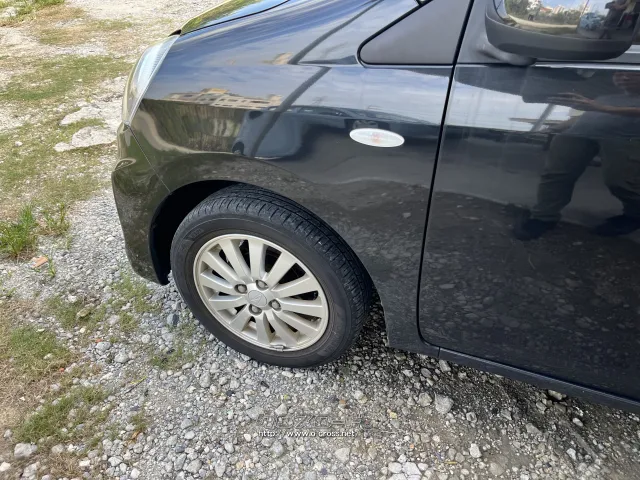 ダイハツ ミライース