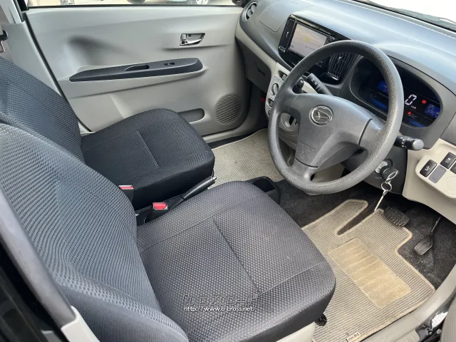 ダイハツ ミライース