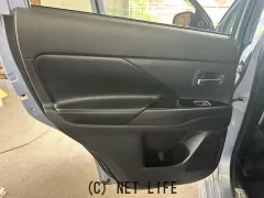 三菱 アウトランダーPHEV