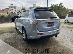 三菱 アウトランダーPHEV