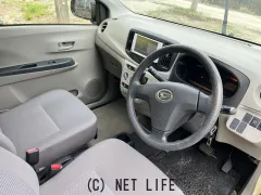 ダイハツ ミライース