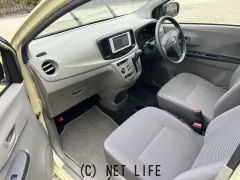 ダイハツ ミライース