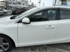 ボルボ V40