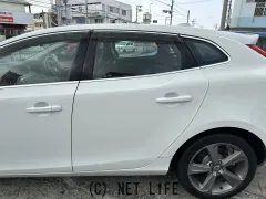 ボルボ V40