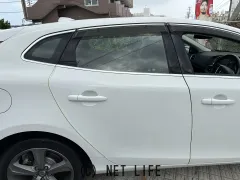 ボルボ V40