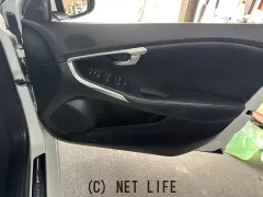 ボルボ V40