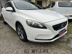 ボルボ V40