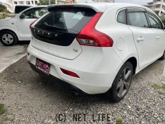 ボルボ V40