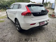 ボルボ V40