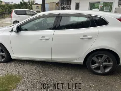 ボルボ V40