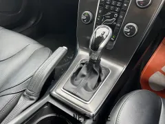 ボルボ V40