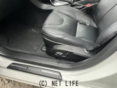 ボルボ V40