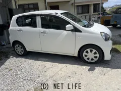 ダイハツ ミライース