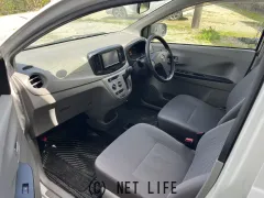 ダイハツ ミライース