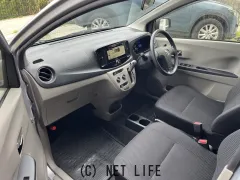 ダイハツ ミライース