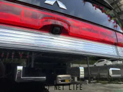 三菱 デリカD：5