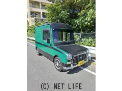 ダイハツ ミラウォークスルーバン