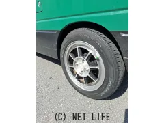 ダイハツ ミラウォークスルーバン