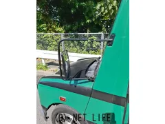 ダイハツ ミラウォークスルーバン