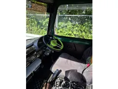 ダイハツ ミラウォークスルーバン