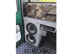 ダイハツ ミラウォークスルーバン