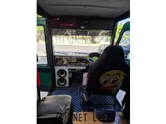 ダイハツ ミラウォークスルーバン