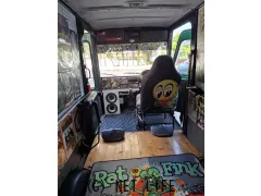 ダイハツ ミラウォークスルーバン