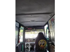 ダイハツ ミラウォークスルーバン