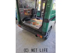 ダイハツ ミラウォークスルーバン