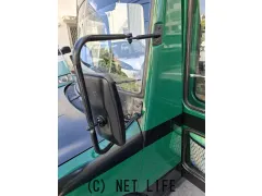 ダイハツ ミラウォークスルーバン