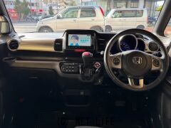 ホンダ N-BOXスラッシュ