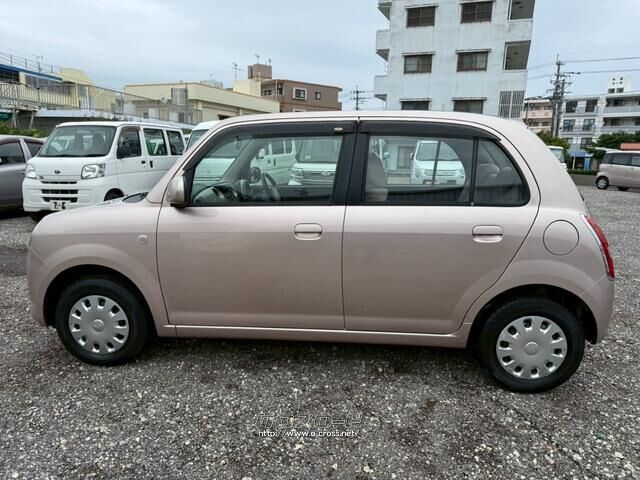 ダイハツ ミラジーノ