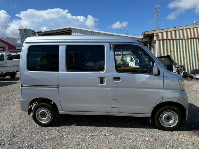 トヨタ ピクシスバン