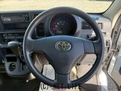 トヨタ ピクシスバン