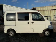 ダイハツ ハイゼットカーゴ