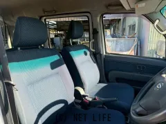 ダイハツ ハイゼットカーゴ