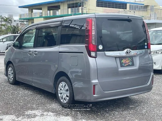 トヨタ ヴォクシー