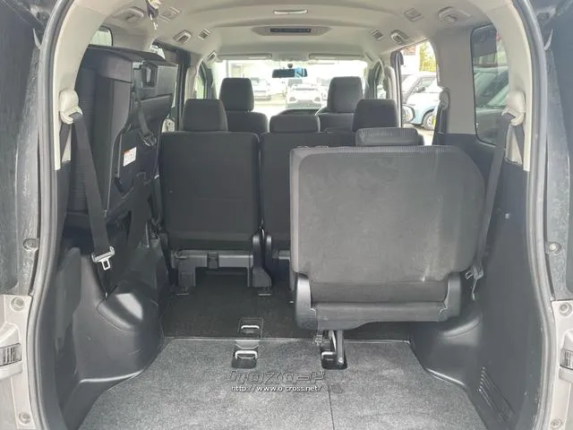 トヨタ ヴォクシー