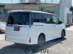 トヨタ ヴォクシー