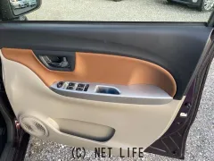 ダイハツ キャスト