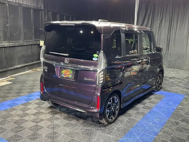 ホンダ N-BOX